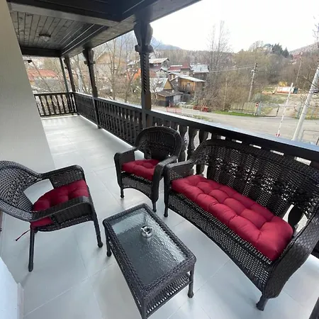 Castle Apt. Eminescu Apartment